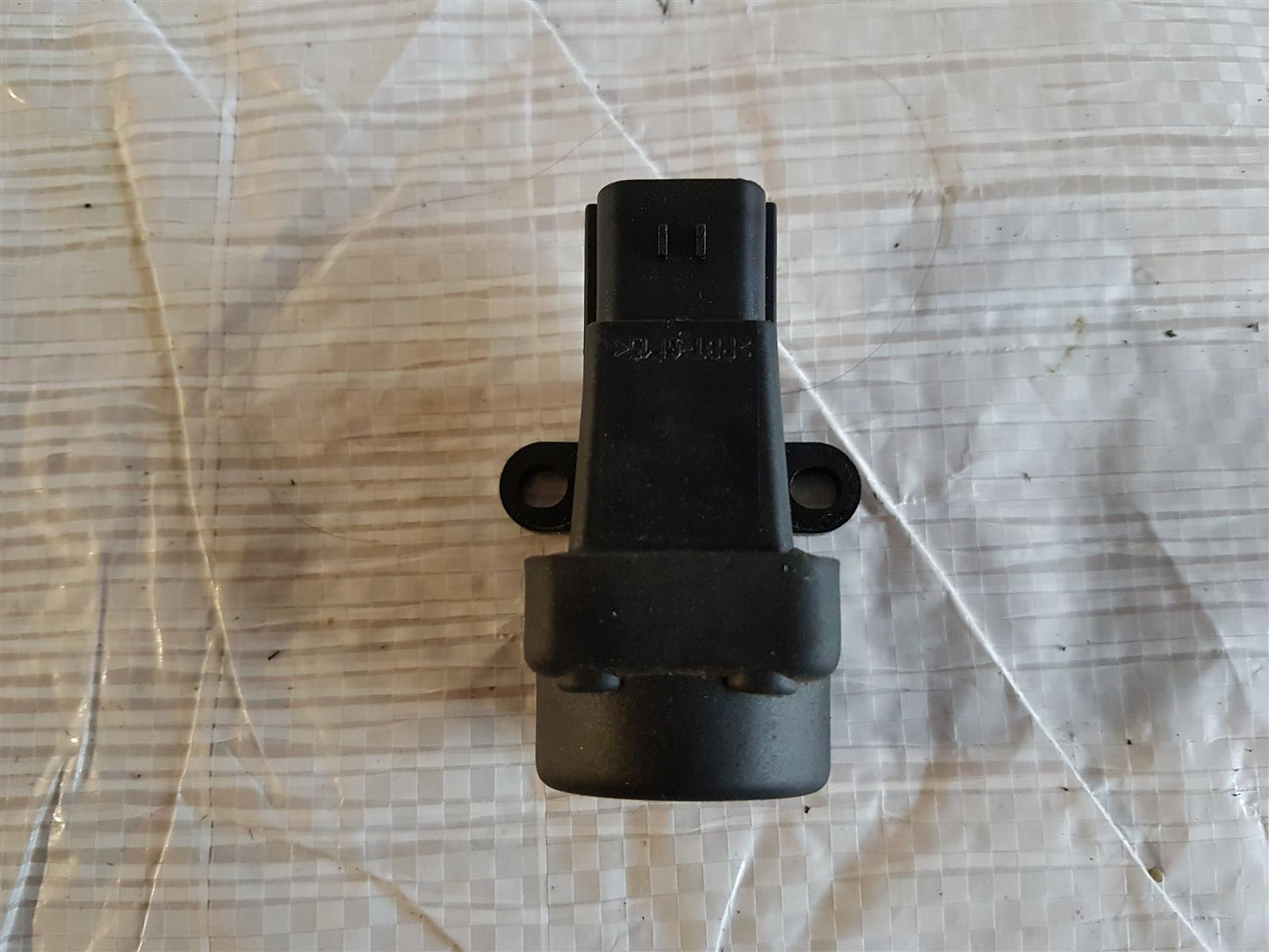 Jaguar X100 XKR XK8 first inertia switch LHA6520BA