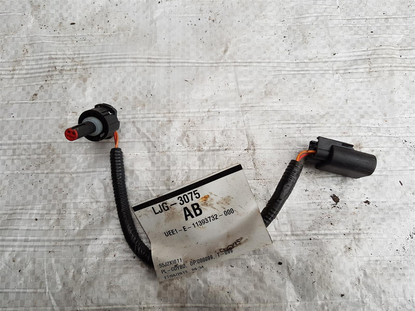Jaguar X100 Series XKR XK8 rear solenoid LJG3075AB