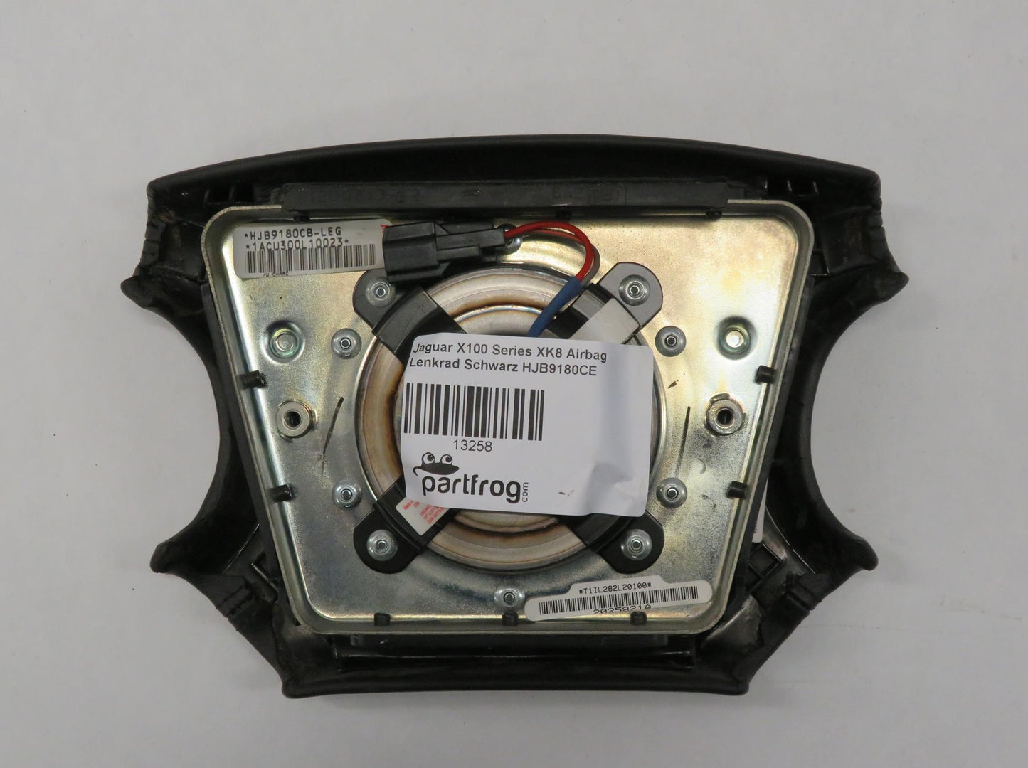 aguar X100 Series XK8 Airbag Lenkrad Schwarz HJA9180CE