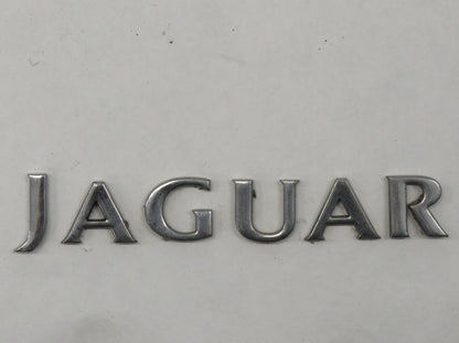 Jaguar X100 XK8 Emblem Logo hinten links