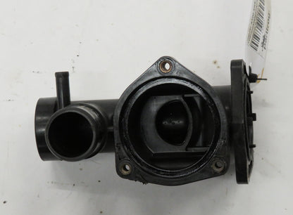 Jaguar X100 XK8 4.0 Thermostatgehäuse Thermostat housing AJ82217