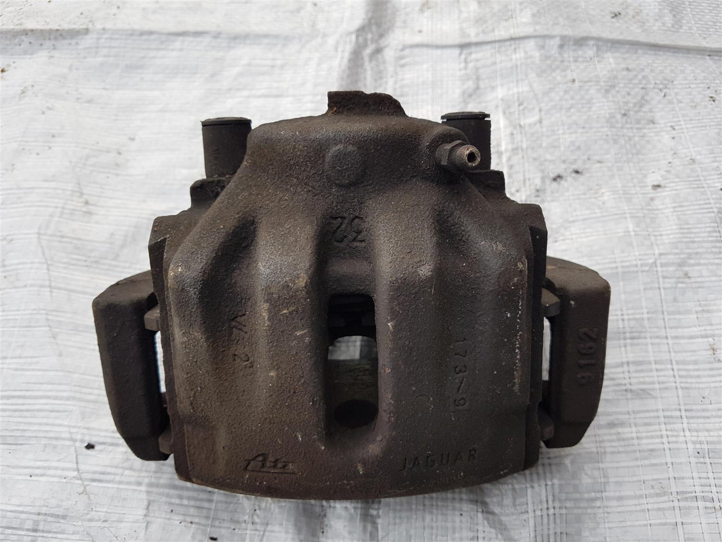 Jaguar X100 XKR XK8 Bremssattel vorn links