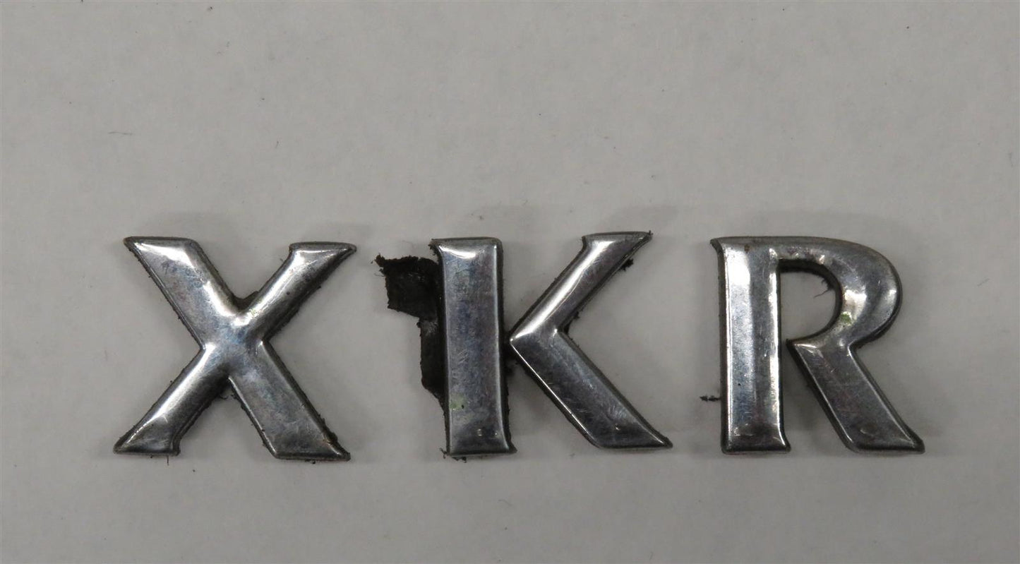 Jaguar X100 XKR Emblem Logo hinten rechts