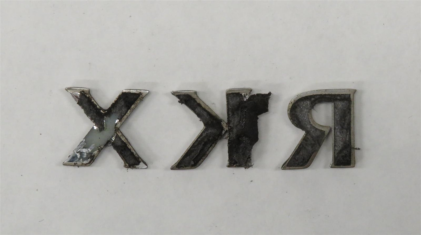 Jaguar X100 XKR Emblem Logo hinten rechts
