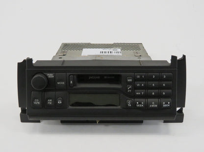 Jaguar X100 Series XKR XK8 Radio mit Code AJ9850R LJB4100AA