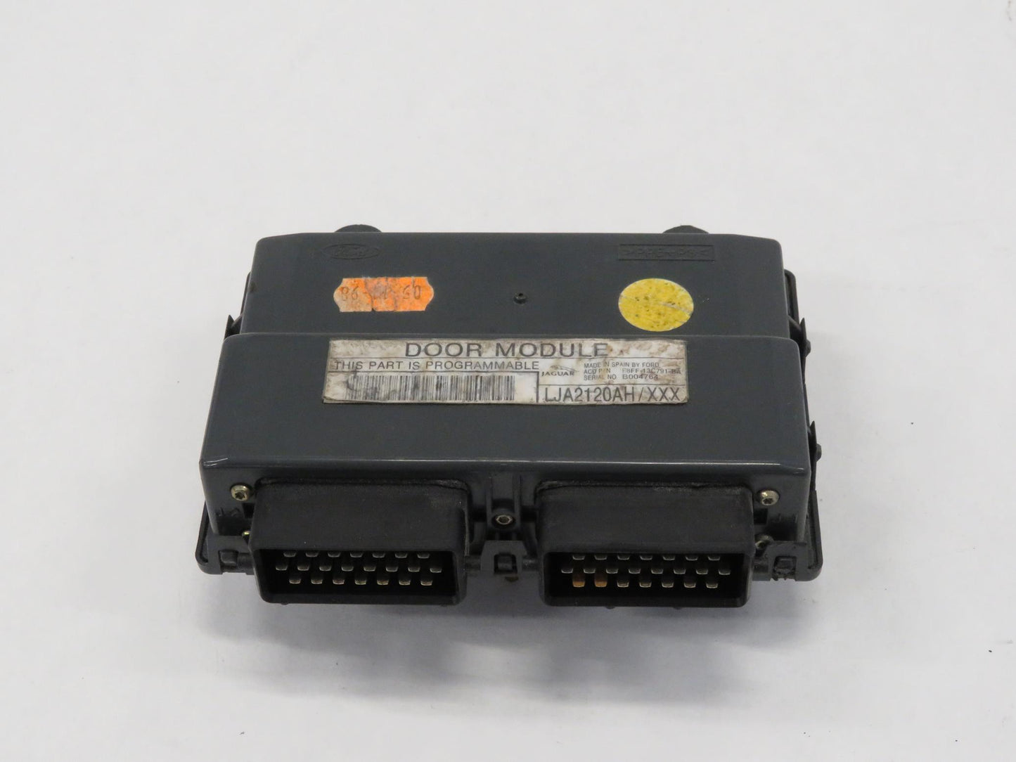 Jaguar X100 Series XKR XK8 Steuerteil Tür door module LJA2120AH