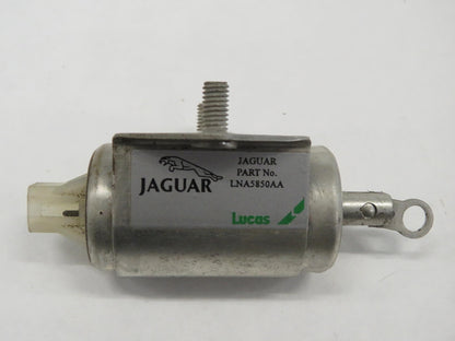 Jaguar XK8 XKR Gearshift interlock solenoid Elektromagnet Wahlhebel LNA5850AA