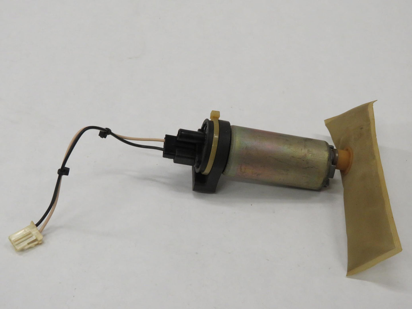 Jaguar X100 XKR XK8 Kraftstoffpumpe Benzinpumpe Fuel Pump C2N3866