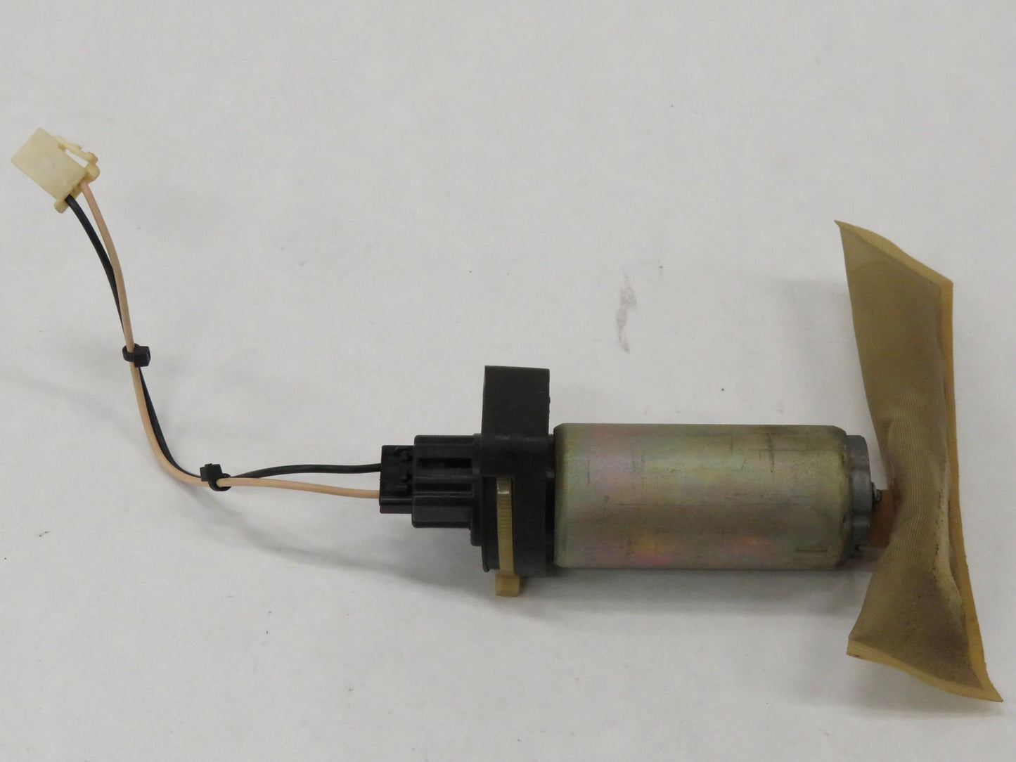 Jaguar X100 XKR XK8 Kraftstoffpumpe Benzinpumpe Fuel Pump C2N3866