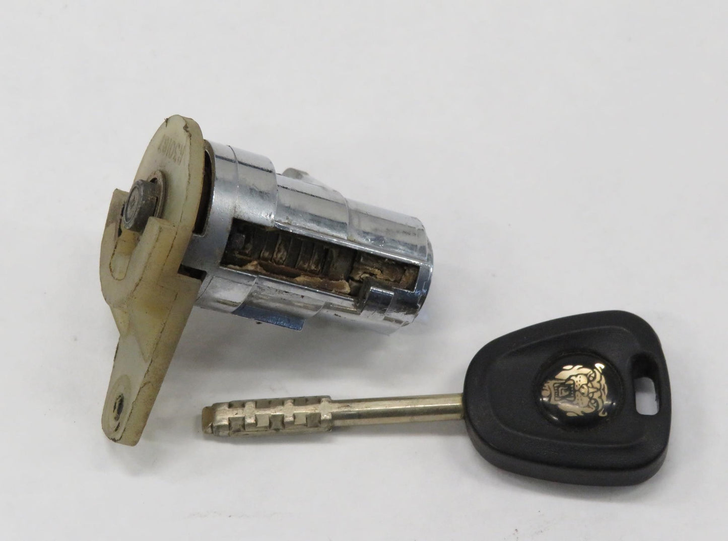 Jaguar X100 XKR XK8 Türschloss mit Schlüssel LHD door lock barrel HJD7251AA