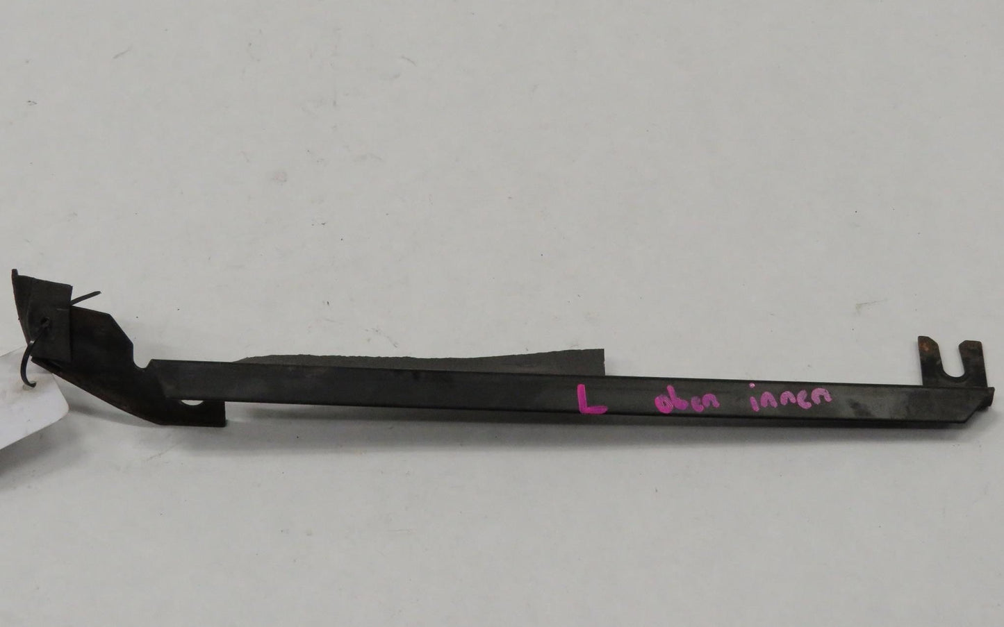 Jaguar X100 XKR XK8 Dichtungshalter hinten innen links LH Seal Carrier HJA5673AB