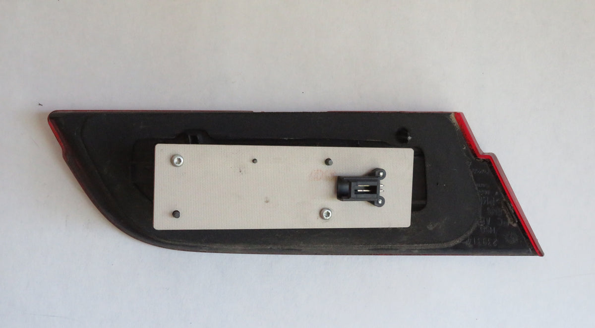 Jaguar XF (X250 Series) Nebelschlussleuchte hinten rechts Limousine 2NE23804604 8X2315K272CD